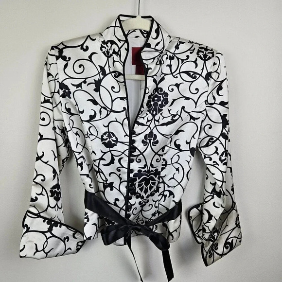 JS Collections Vintage Silk Long Sleeve White Jacket Size Small Button Closure - Picture 11 of 11